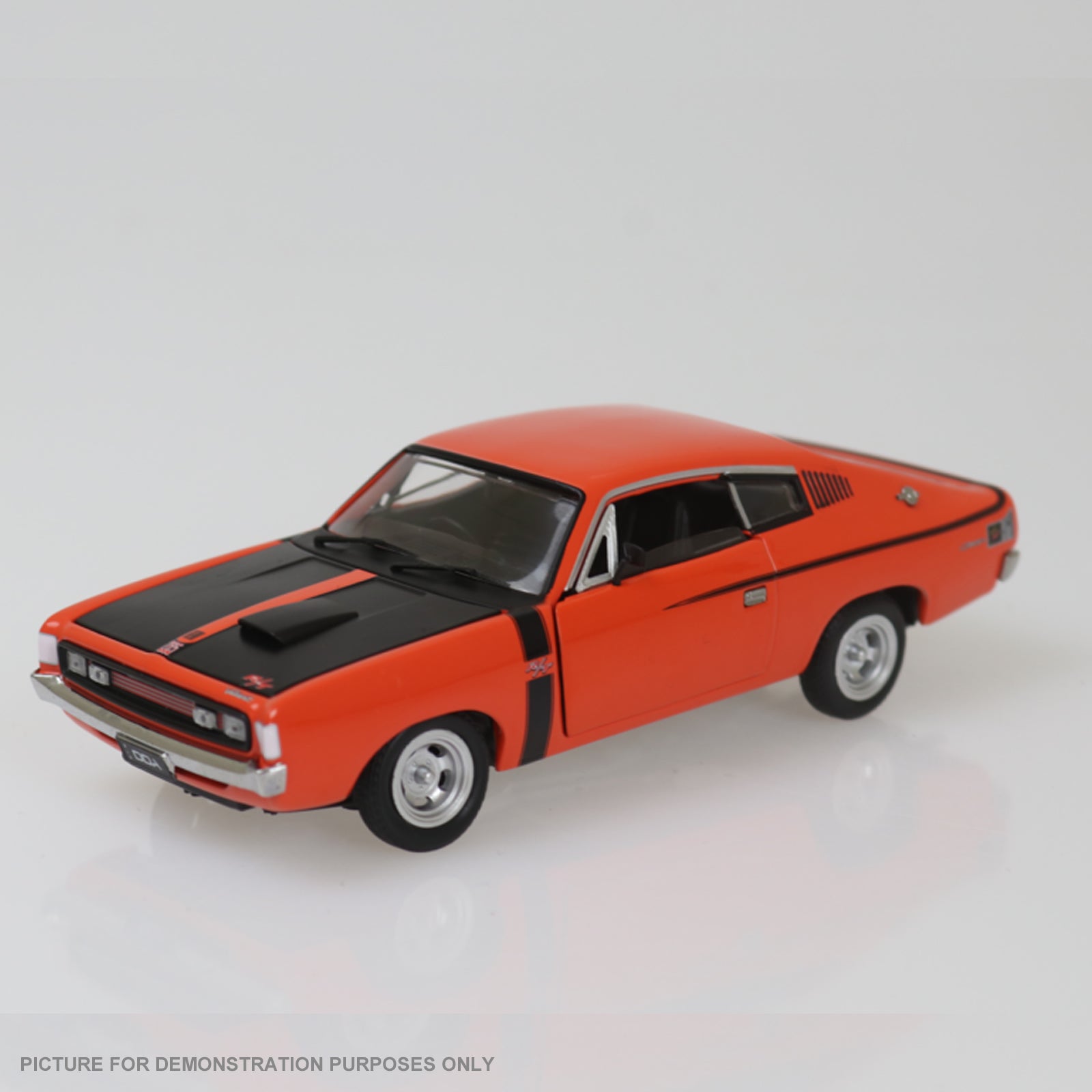 DDA Collectibles Series - 1:32 Orange E38 Valiant Charger Fully Detailed Opening Doors & Bonnet